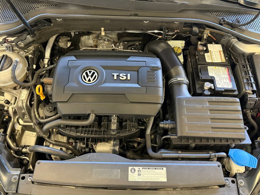 Used 2017 Volkswagen Golf Wolfsburg Edition FWD image 14