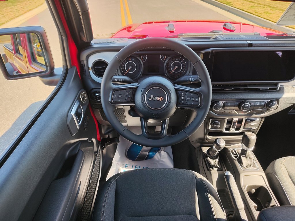 New 2026 Jeep Gladiator Sport AWD/4WD image 17