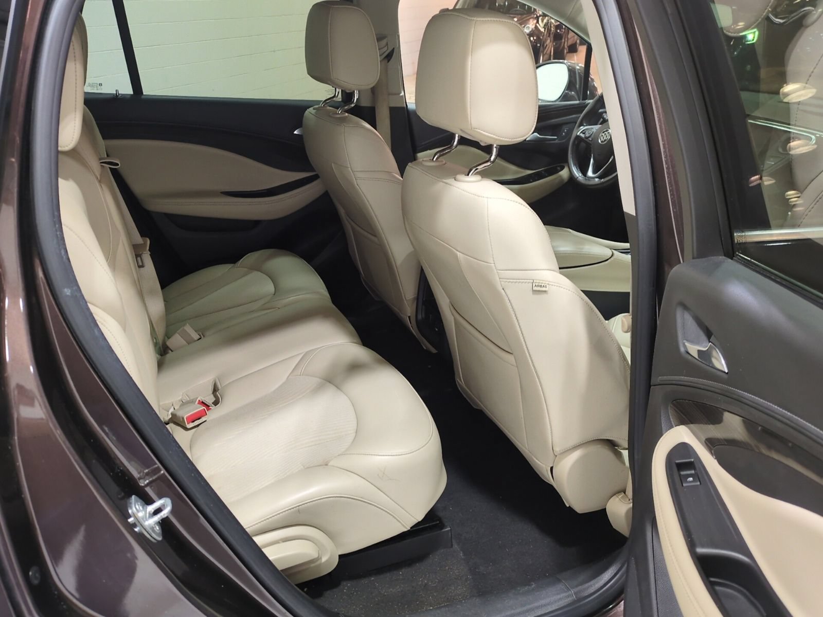 Used 2020 Buick Envision Preferred AWD/4WD image 10