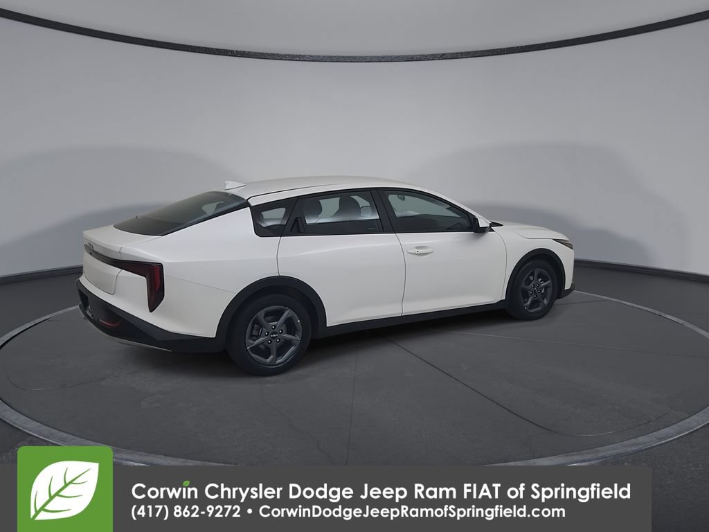 Used 2025 Kia K4 FWD image 14