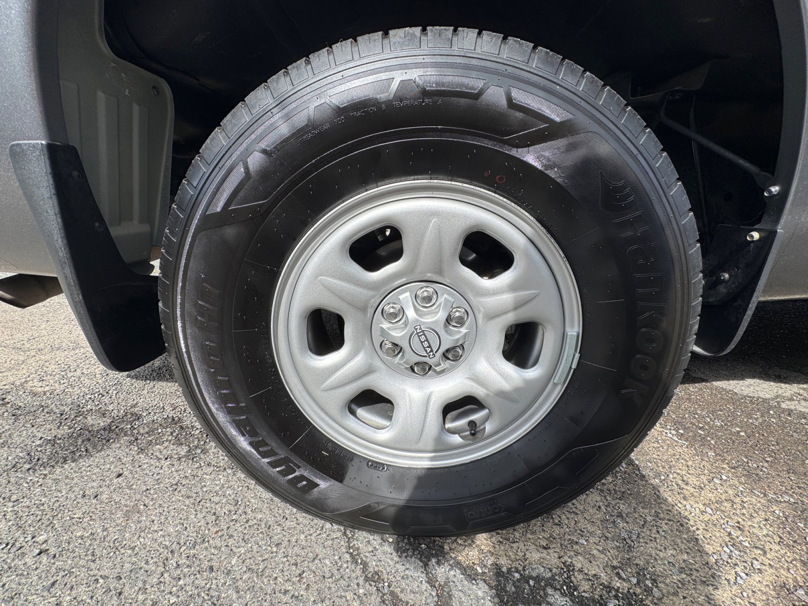 Used 2024 Nissan Frontier S w/ Technology Package image 20