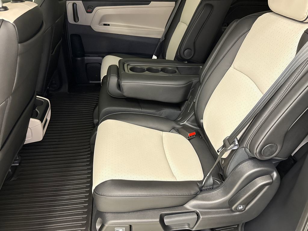 New 2026 Honda Odyssey Elite image 18