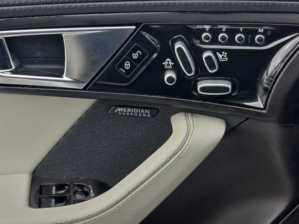 Used 2014 Jaguar F-TYPE S image 28