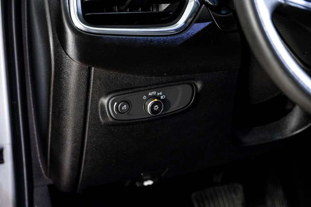 Used 2019 Chevrolet Equinox LT image 23