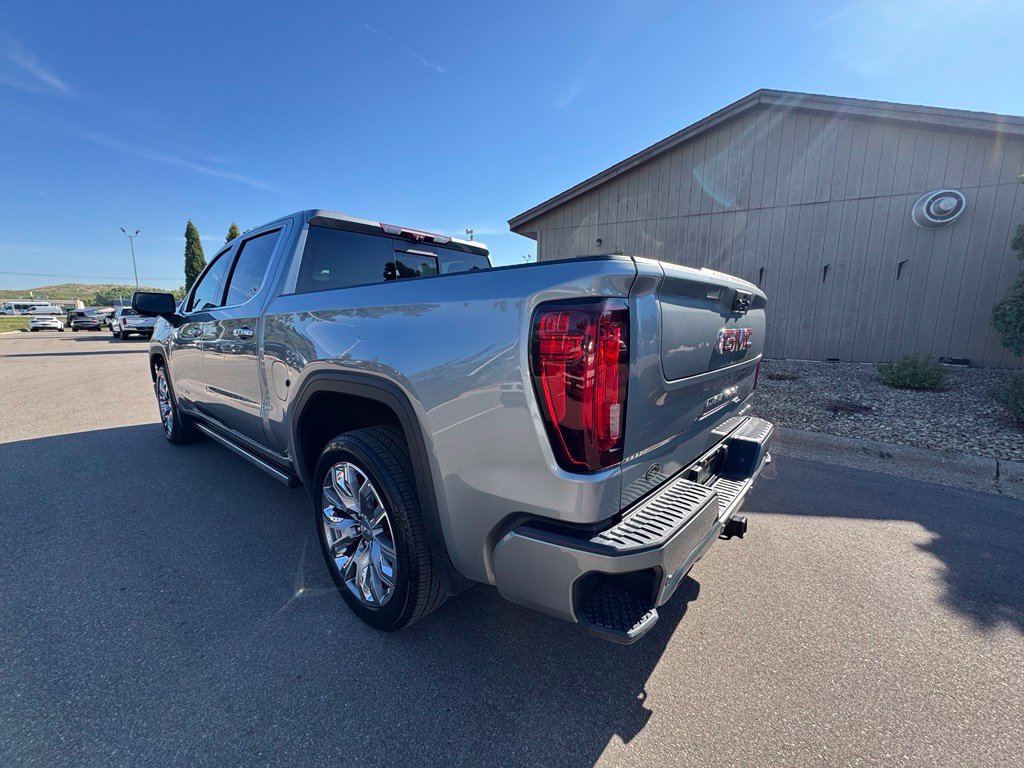 Used 2024 GMC Sierra 1500 Denali AWD/4WD image 15