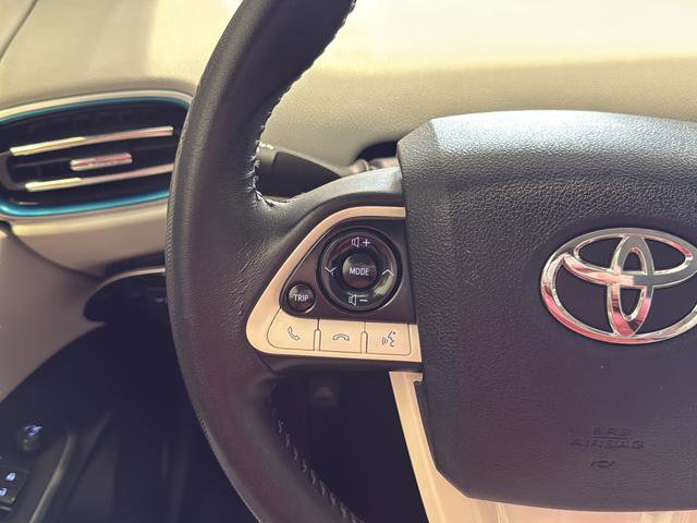 Used 2017 Toyota Prius Three image 27