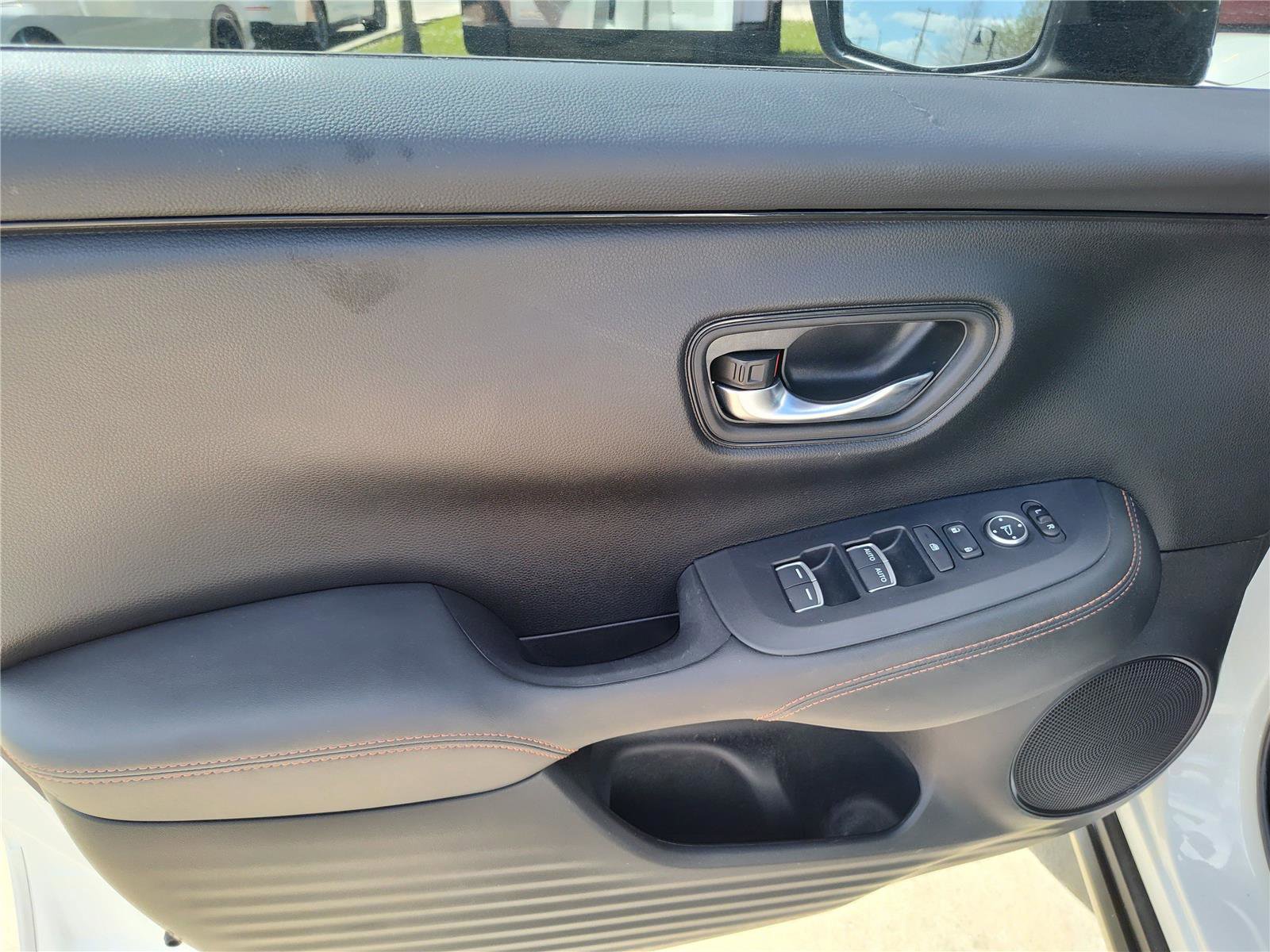 Used 2024 Honda HR-V Sport image 15