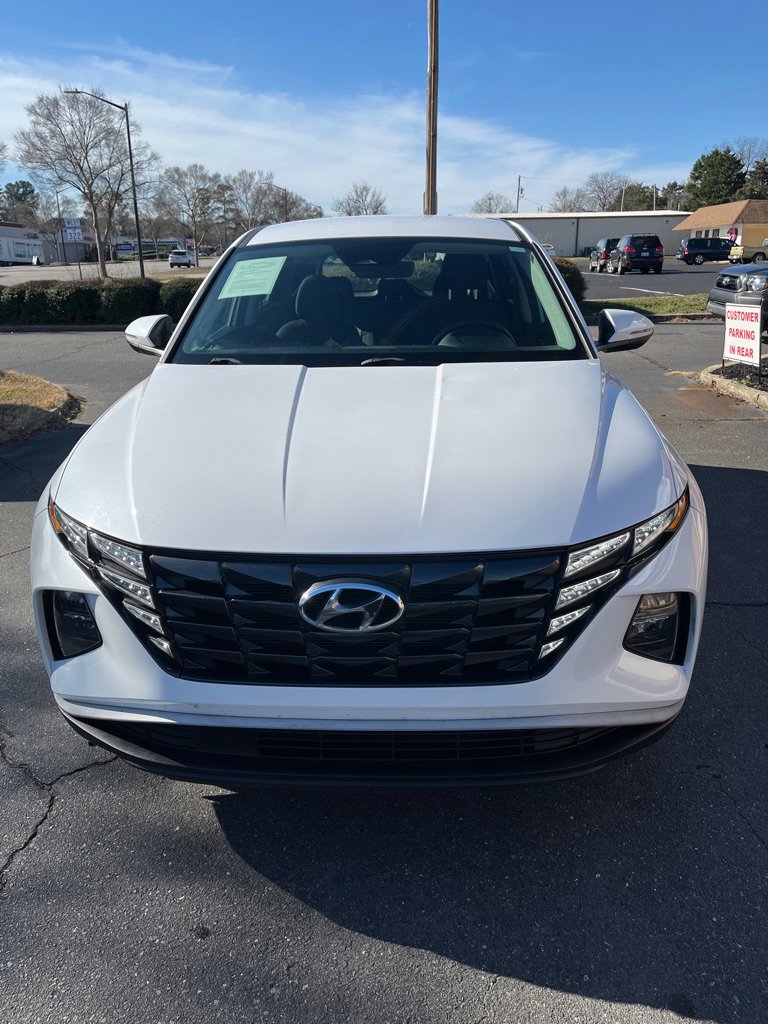 Used 2022 Hyundai Tucson SE w/ Cargo Package image 2