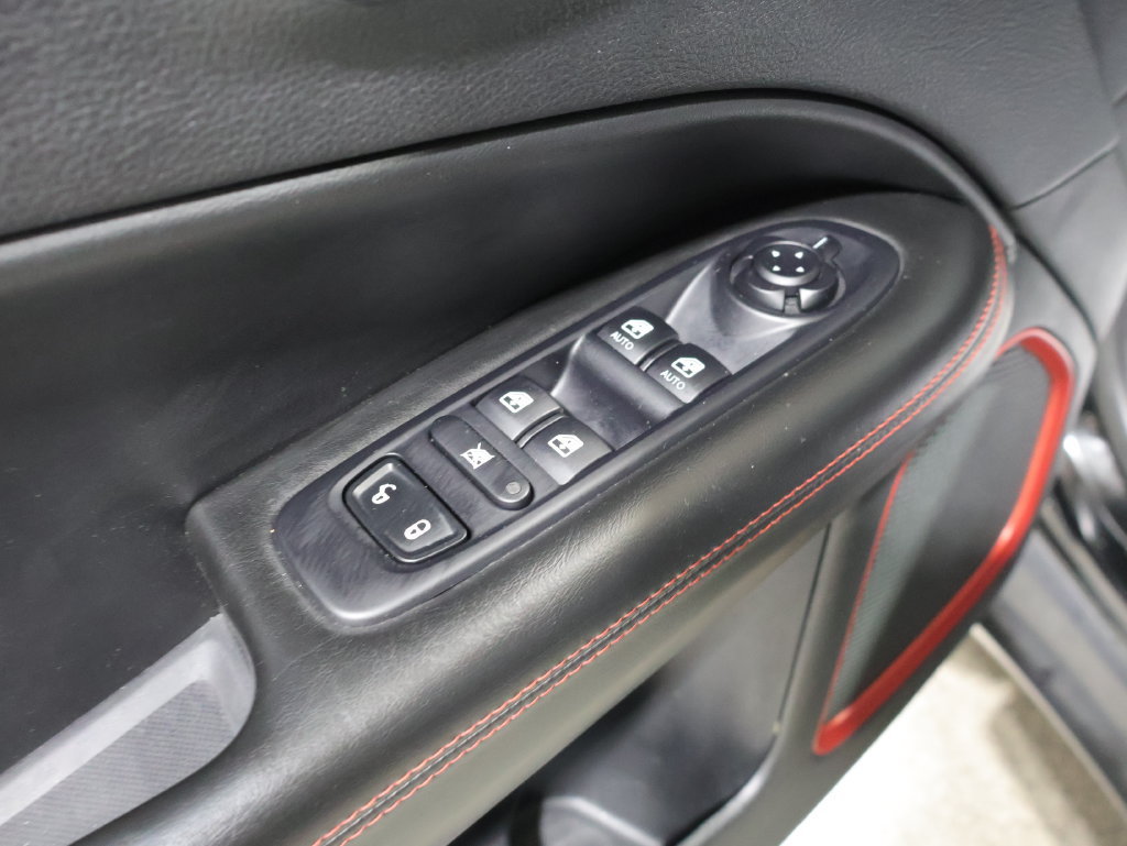 Used 2019 Jeep Compass Trailhawk w/ Leather Interior Group AWD/4WD image 14