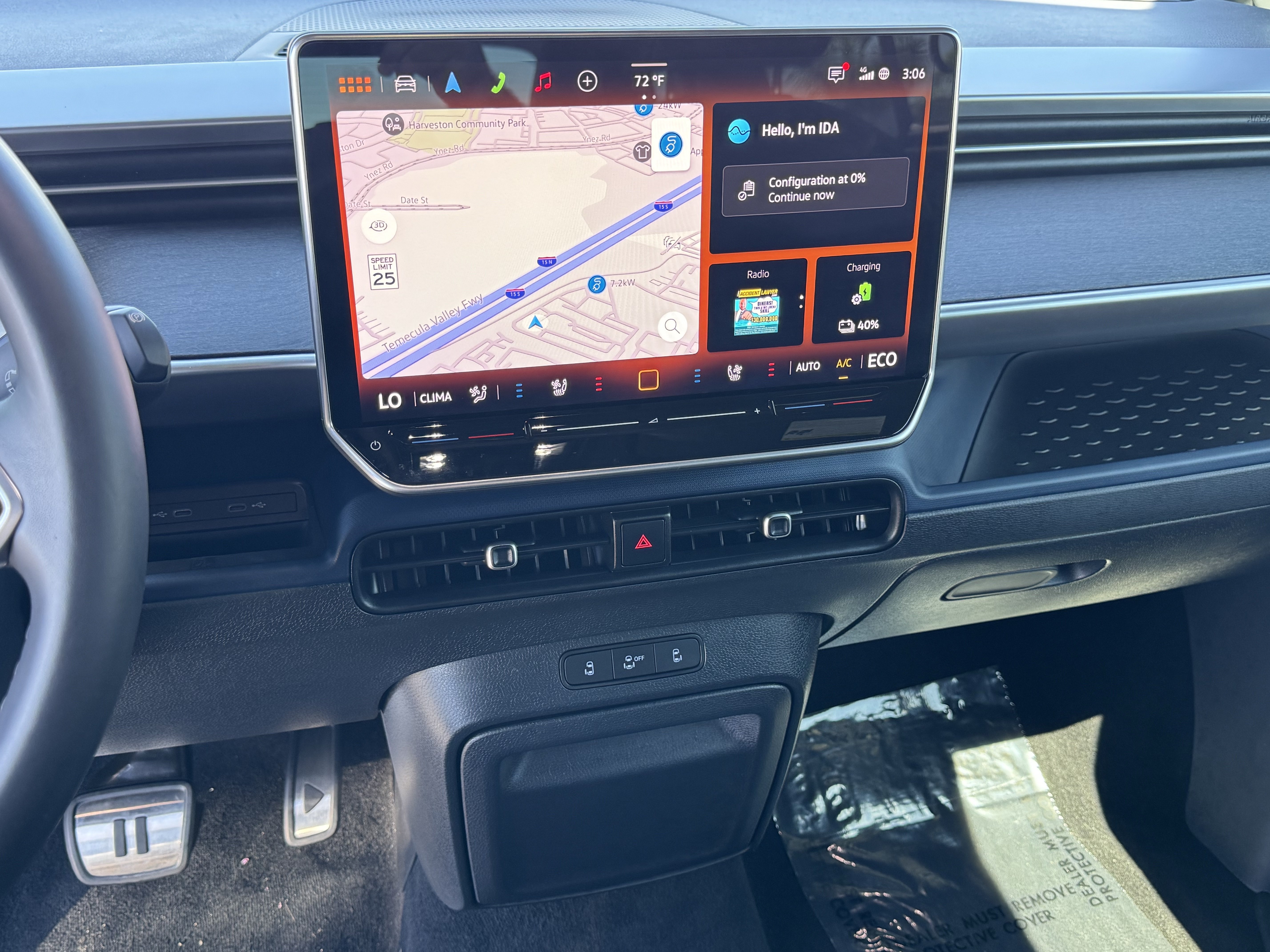 Certified 2025 Volkswagen ID. Buzz Pro S RWD image 22