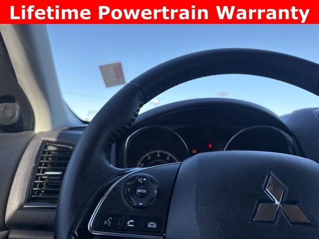 Used 2025 Mitsubishi Outlander Sport SE image 9