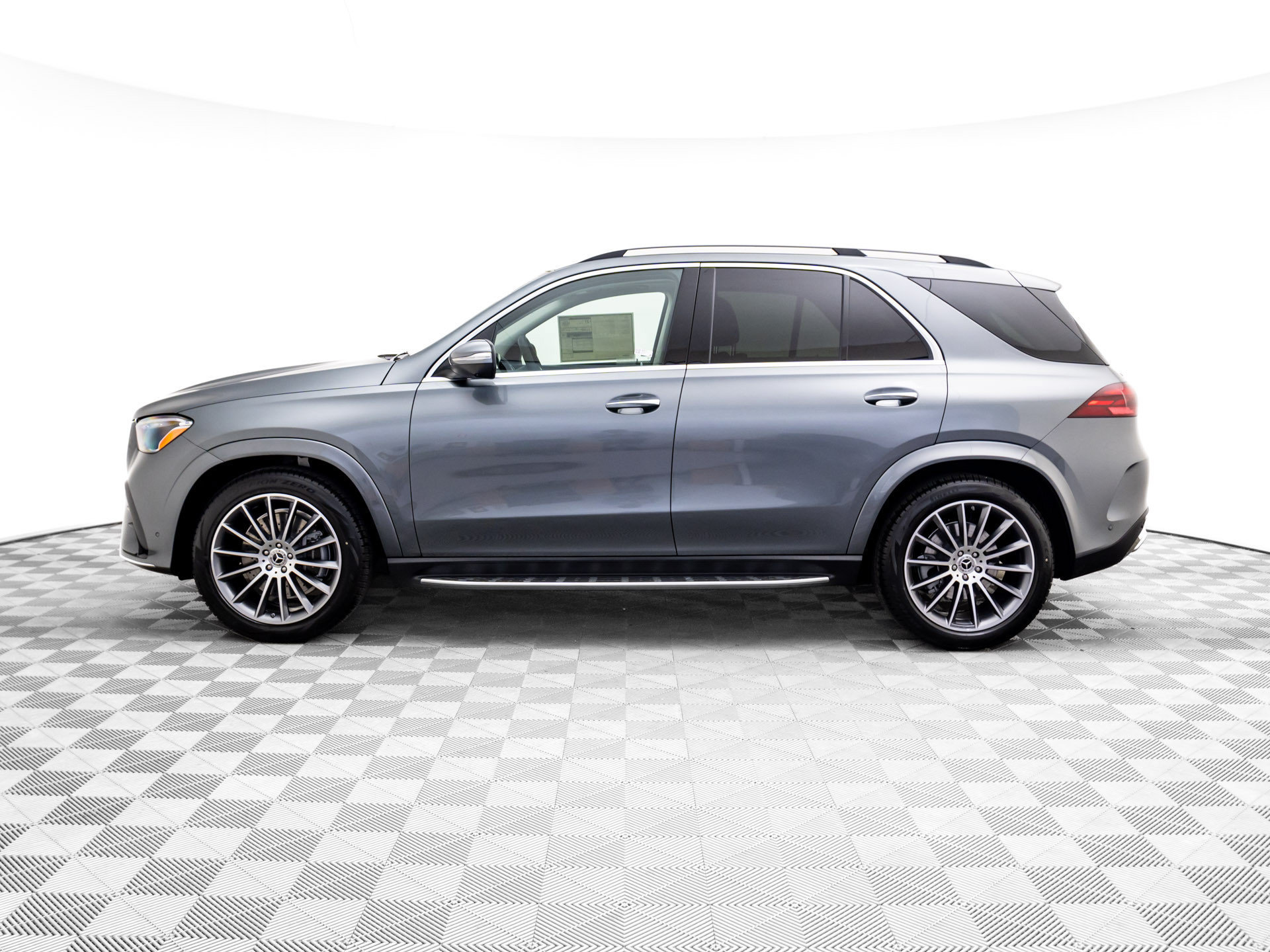 New 2026 Mercedes-Benz GLE 450 4MATIC image 2