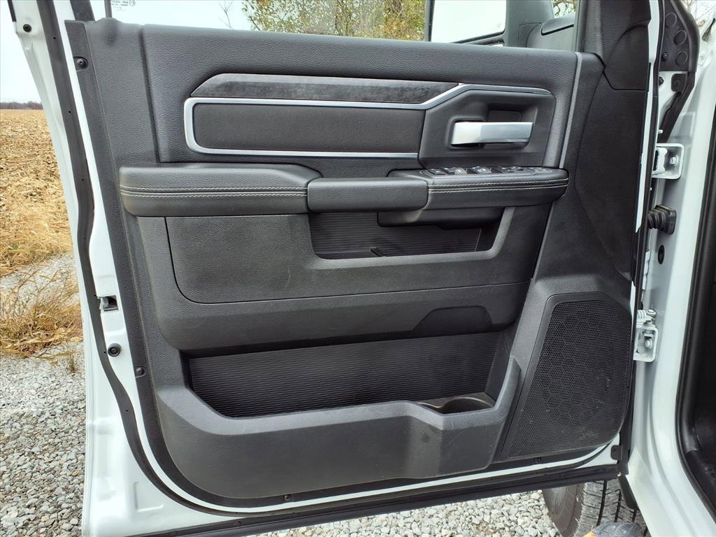 Used 2024 RAM 2500 Big Horn w/ Bed Utility Group image 17