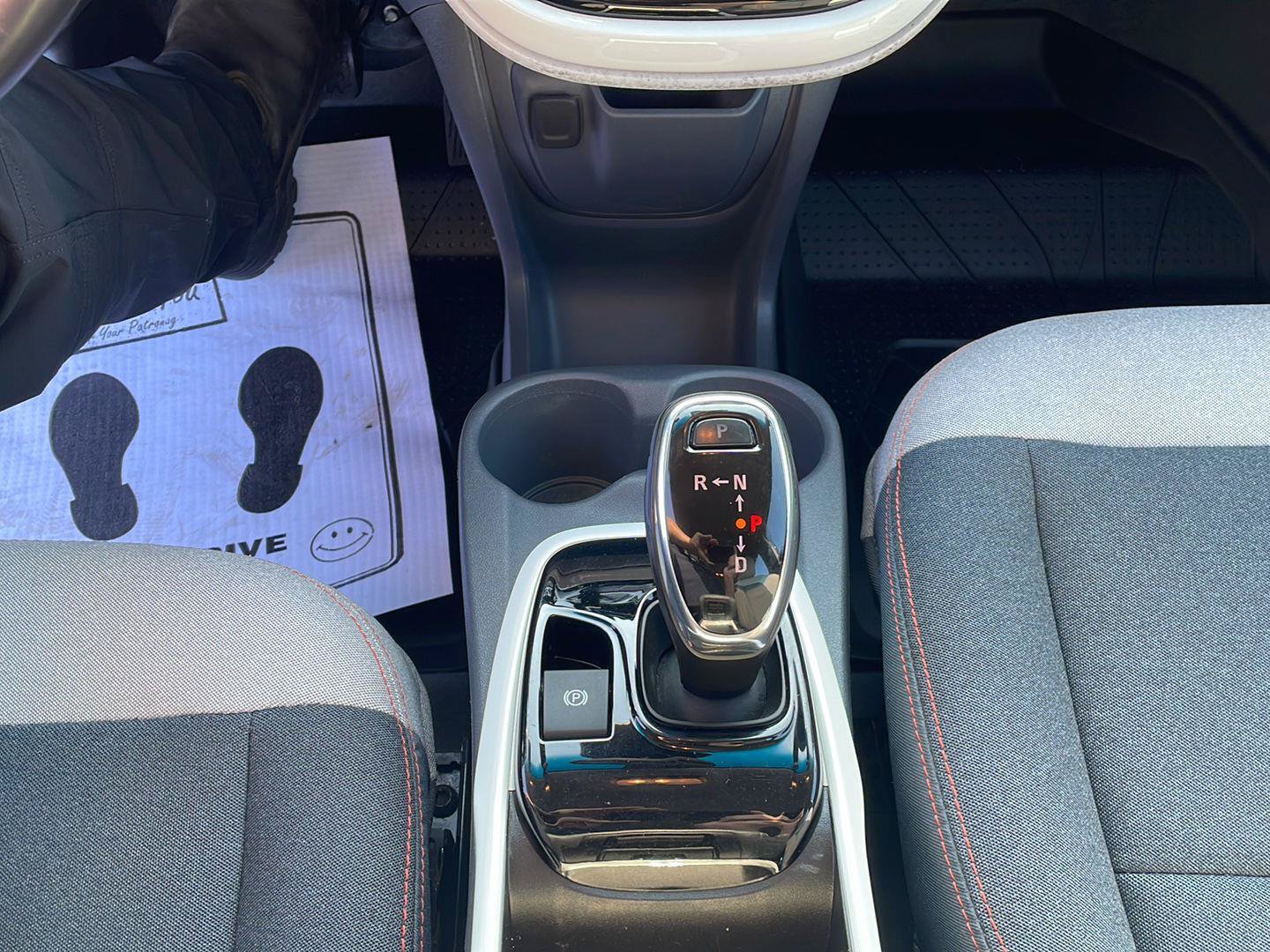 Used 2020 Chevrolet Bolt LT FWD image 20