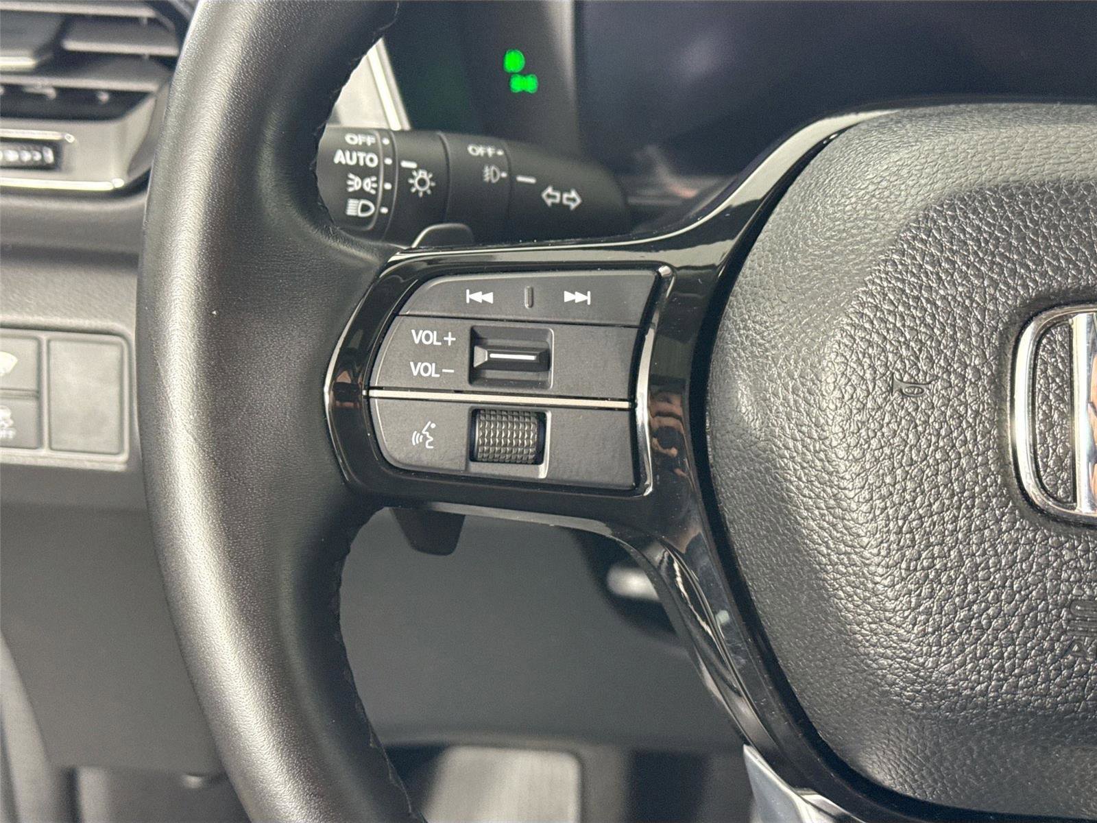 Used 2023 Honda Pilot Elite image 18