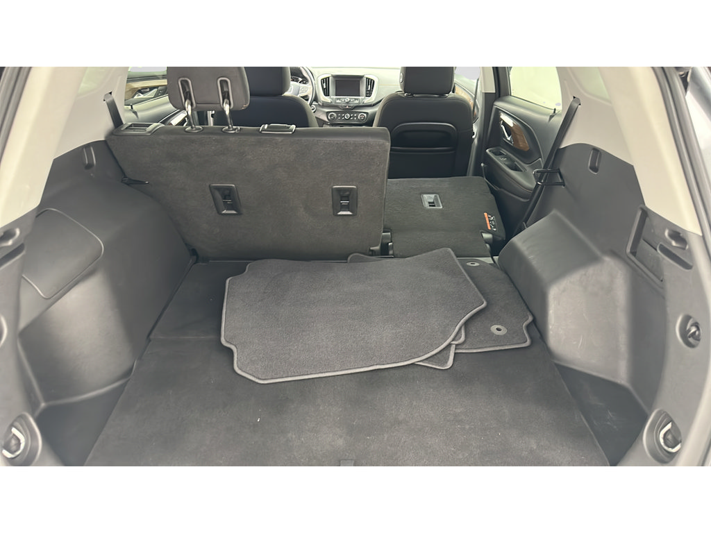 Used 2020 GMC Terrain SLE w/ Driver Convenience Package AWD/4WD image 25