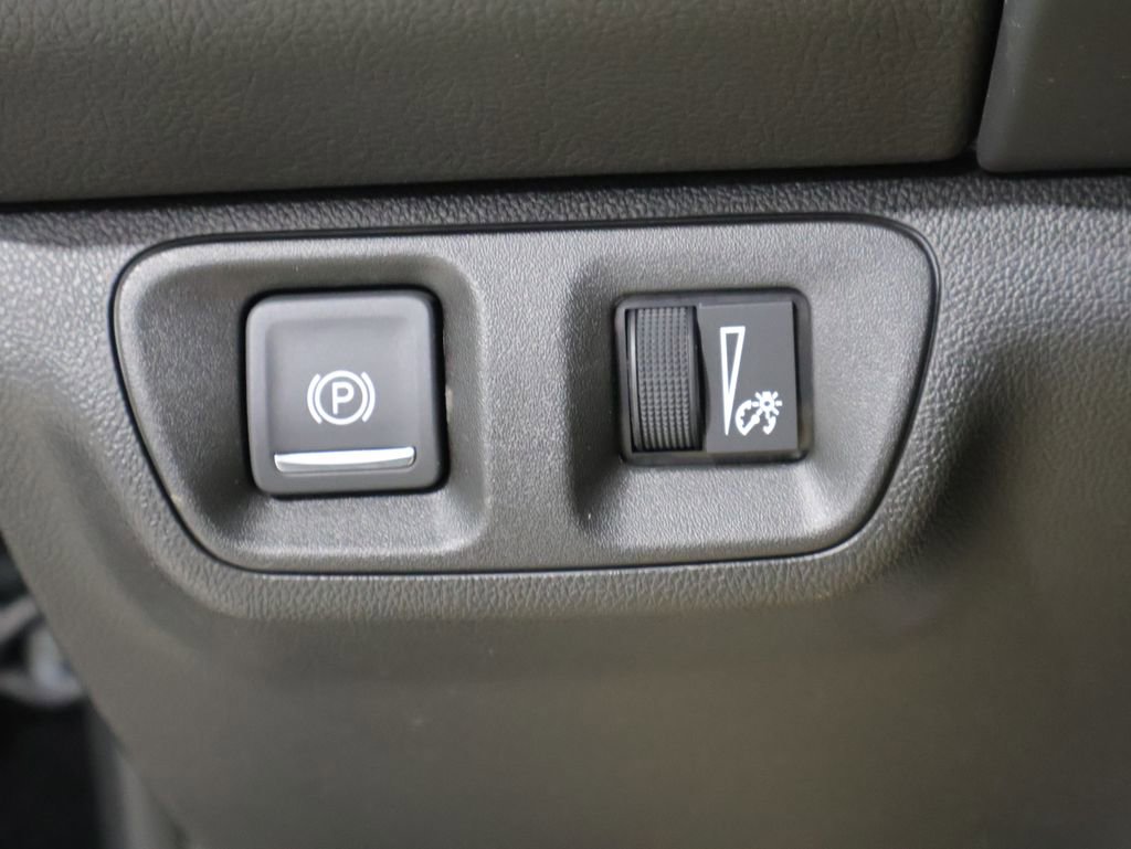 Used 2023 GMC Acadia SLE w/ LPO, Cargo Package image 33