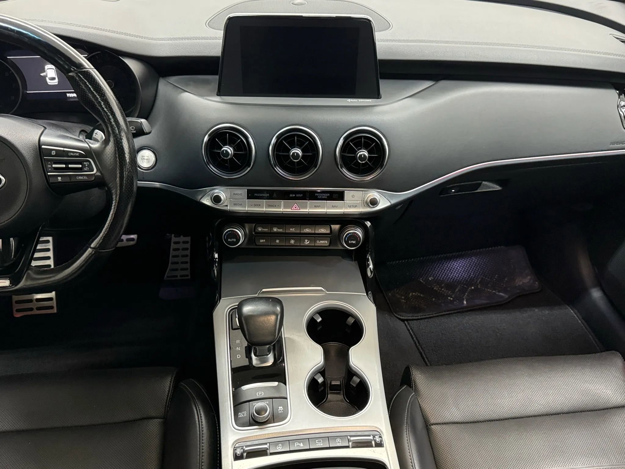 Used 2020 Kia Stinger GT2 image 28