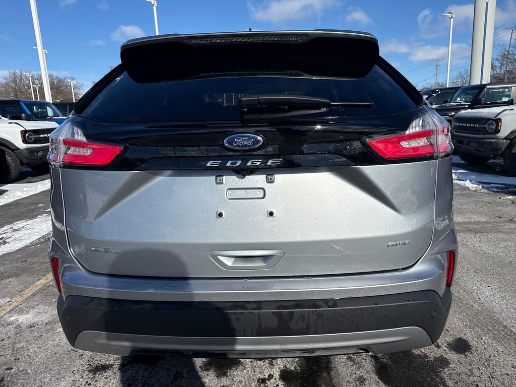 Used 2024 Ford Edge SEL w/ Convenience Package image 8