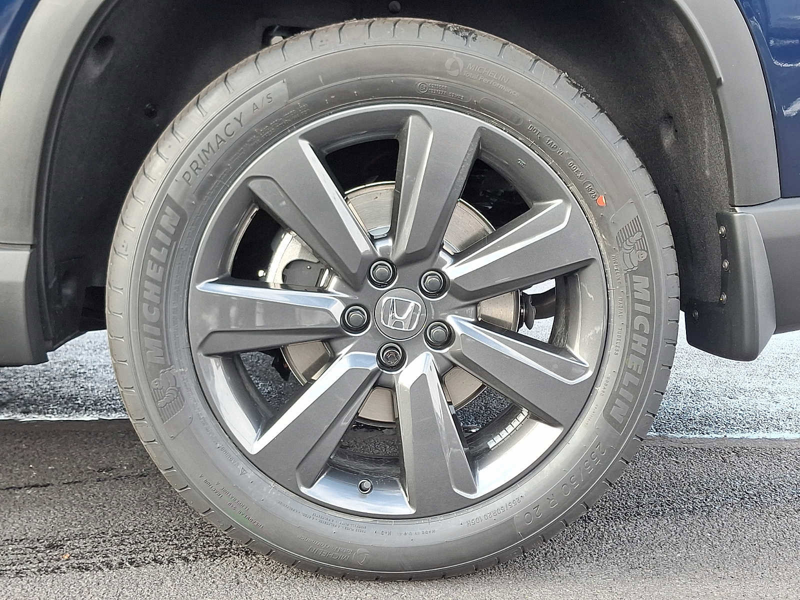 New 2025 Honda Pilot Sport image 5