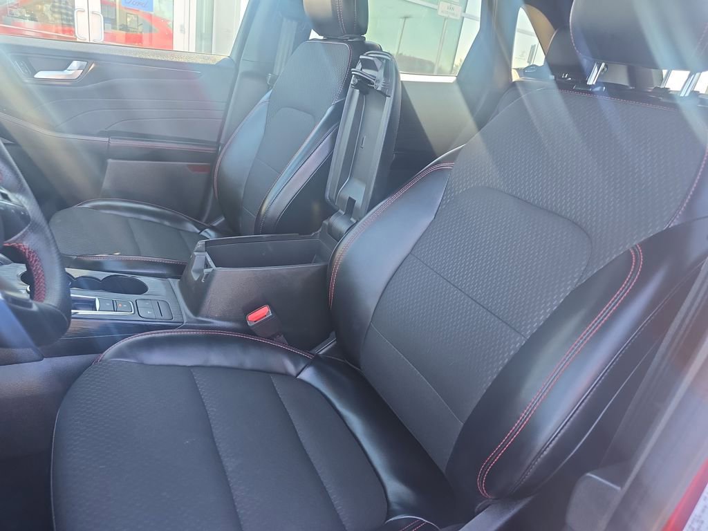 Used 2024 Ford Escape ST-Line AWD/4WD image 9