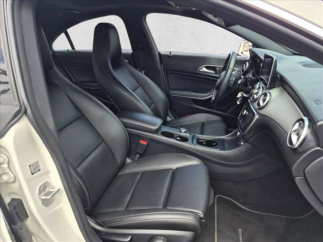 Used 2016 Mercedes-Benz CLA 250 4MATIC image 18