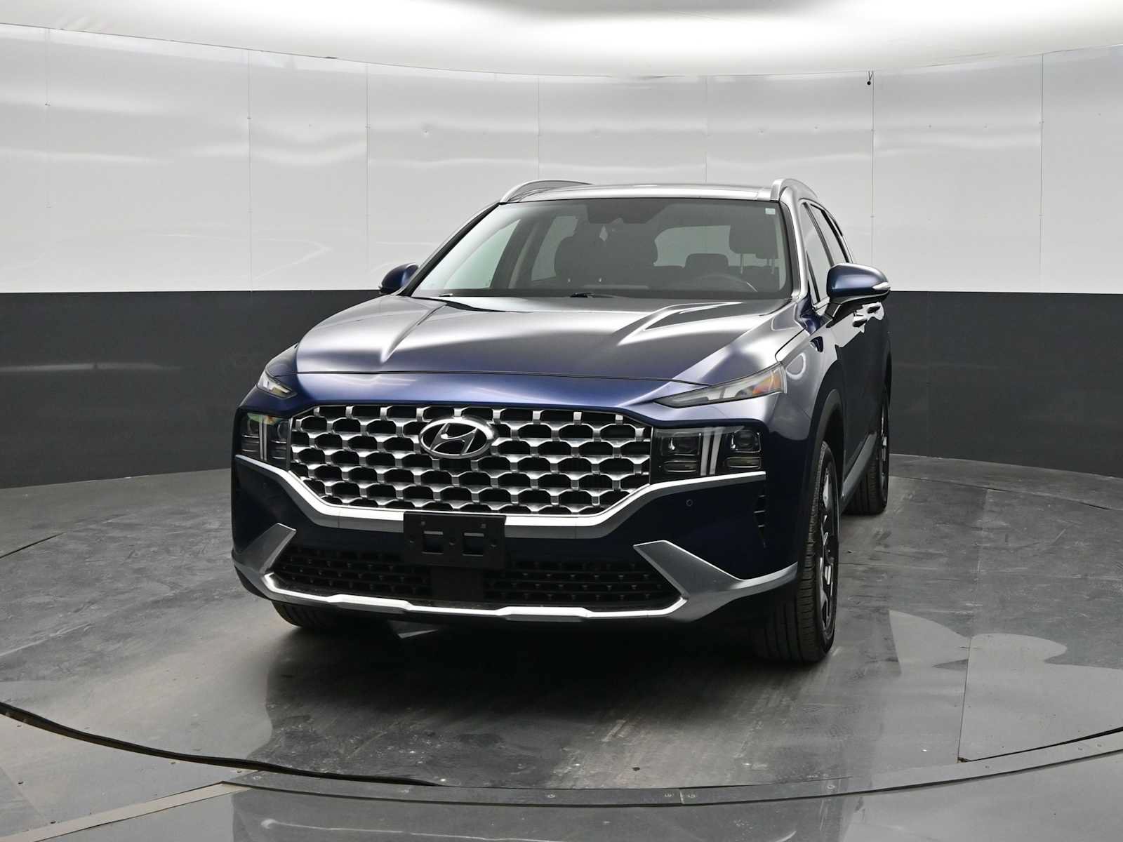 Used 2023 Hyundai Santa Fe Limited w/ Cargo Package AWD/4WD image 3