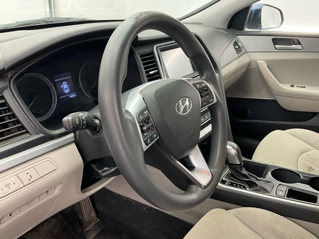 Used 2019 Hyundai Sonata SE image 16
