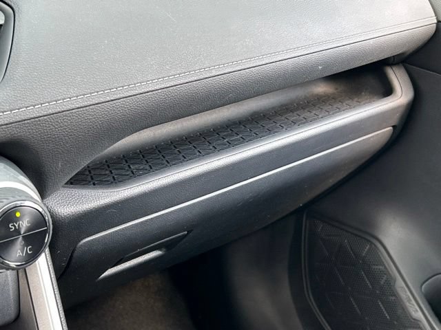Used 2020 Toyota RAV4 XLE w/ All Weather Liner Package AWD/4WD image 62