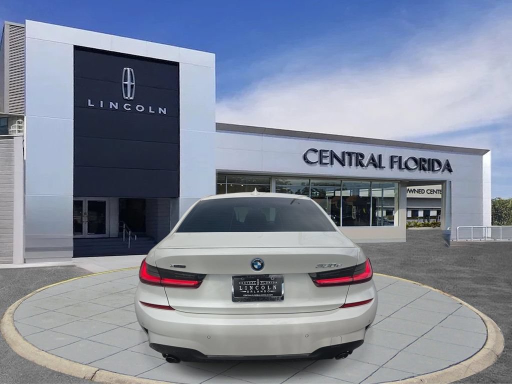 Used 2022 BMW 330e xDrive w/ M Sport Package AWD/4WD image 3