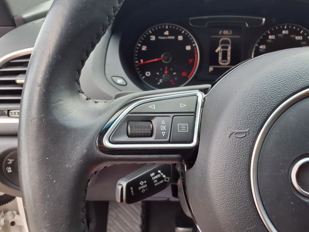 Used 2018 Audi Q3 2.0T Premium Plus w/ Premium Plus Package image 27