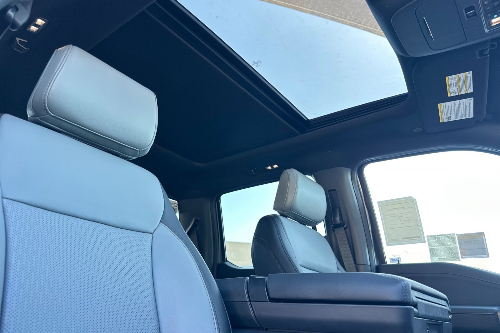 New 2025 Ford F150 Lightning Lariat image 15