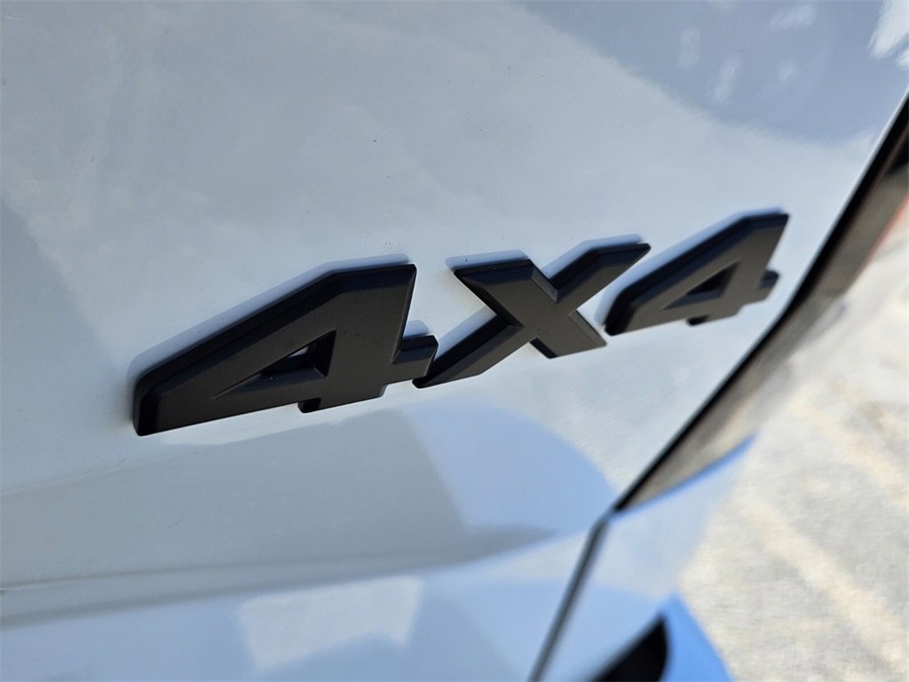 New 2026 Nissan Frontier SV image 8