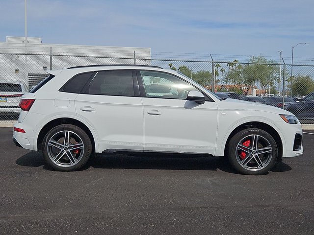 Used 2024 Audi Q5 e Premium Plus w/ Premium Plus Package AWD/4WD image 4