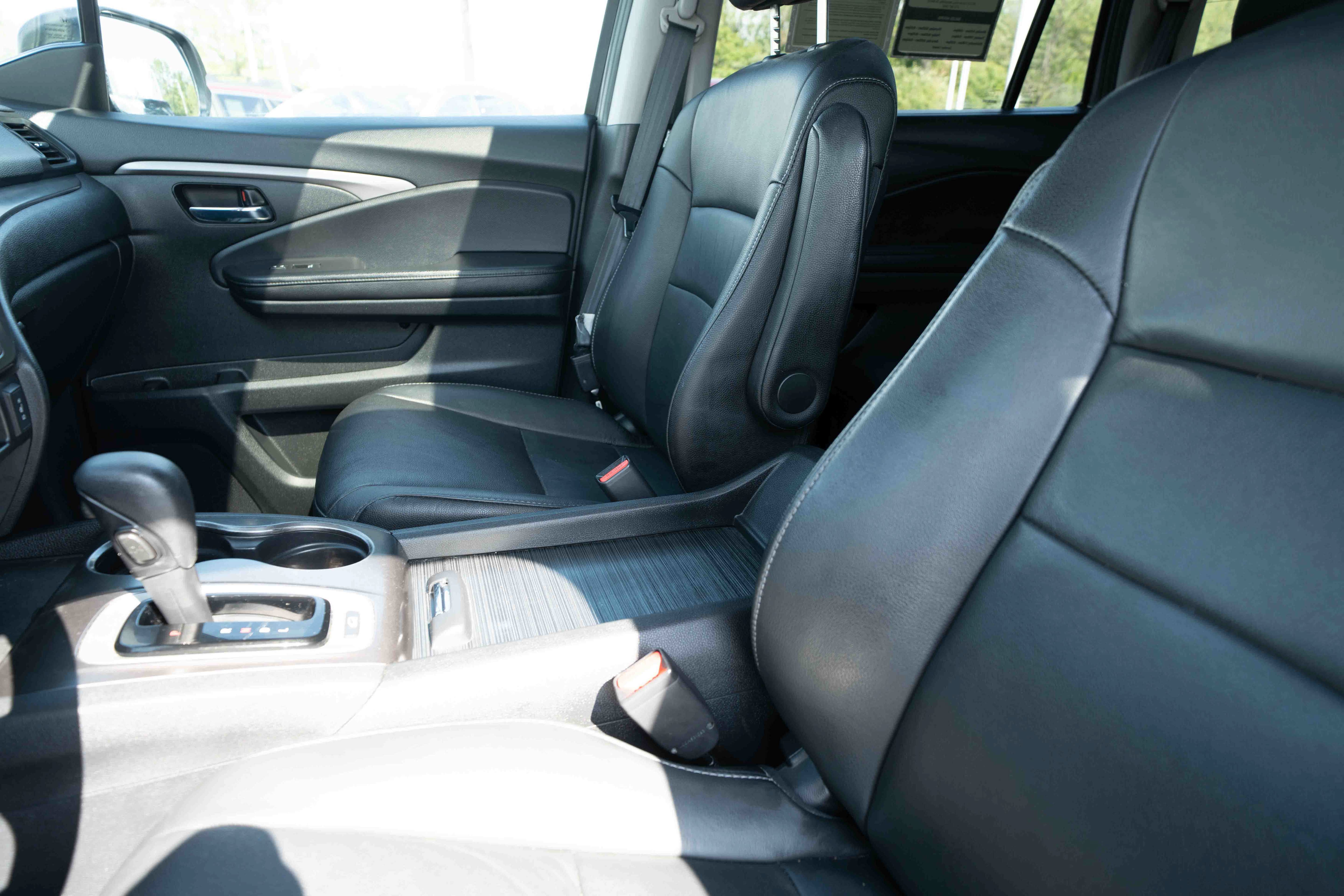 Used 2017 Honda Pilot EX-L image 10