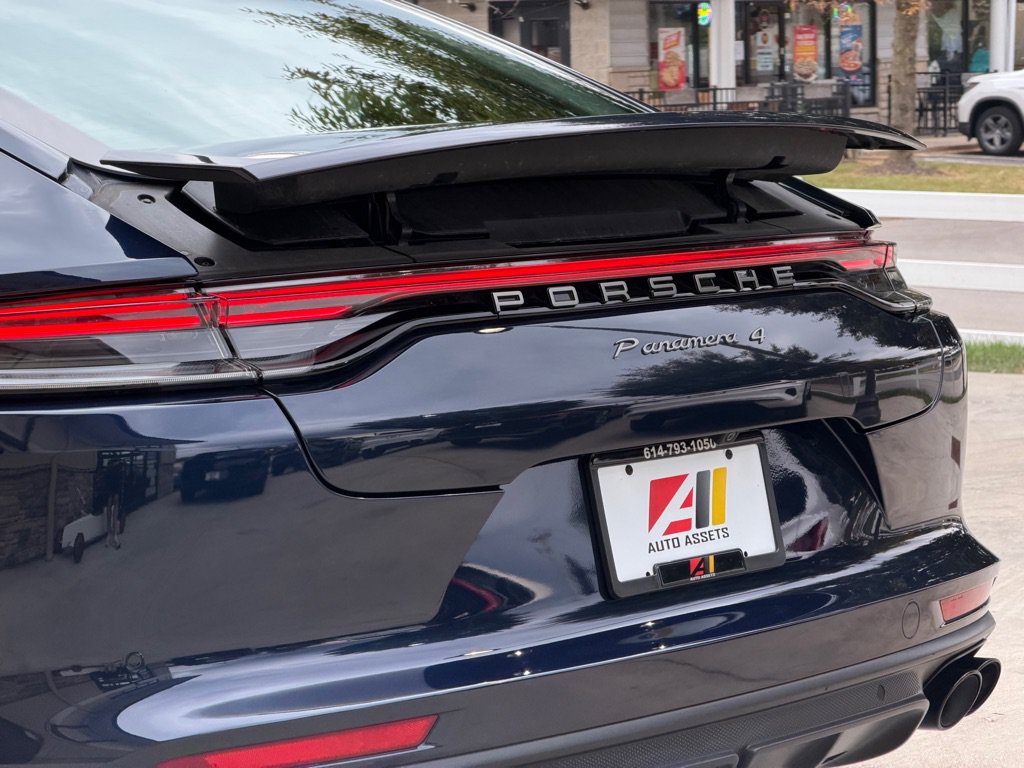 Used 2023 Porsche Panamera 4 Platinum Edition AWD/4WD image 11
