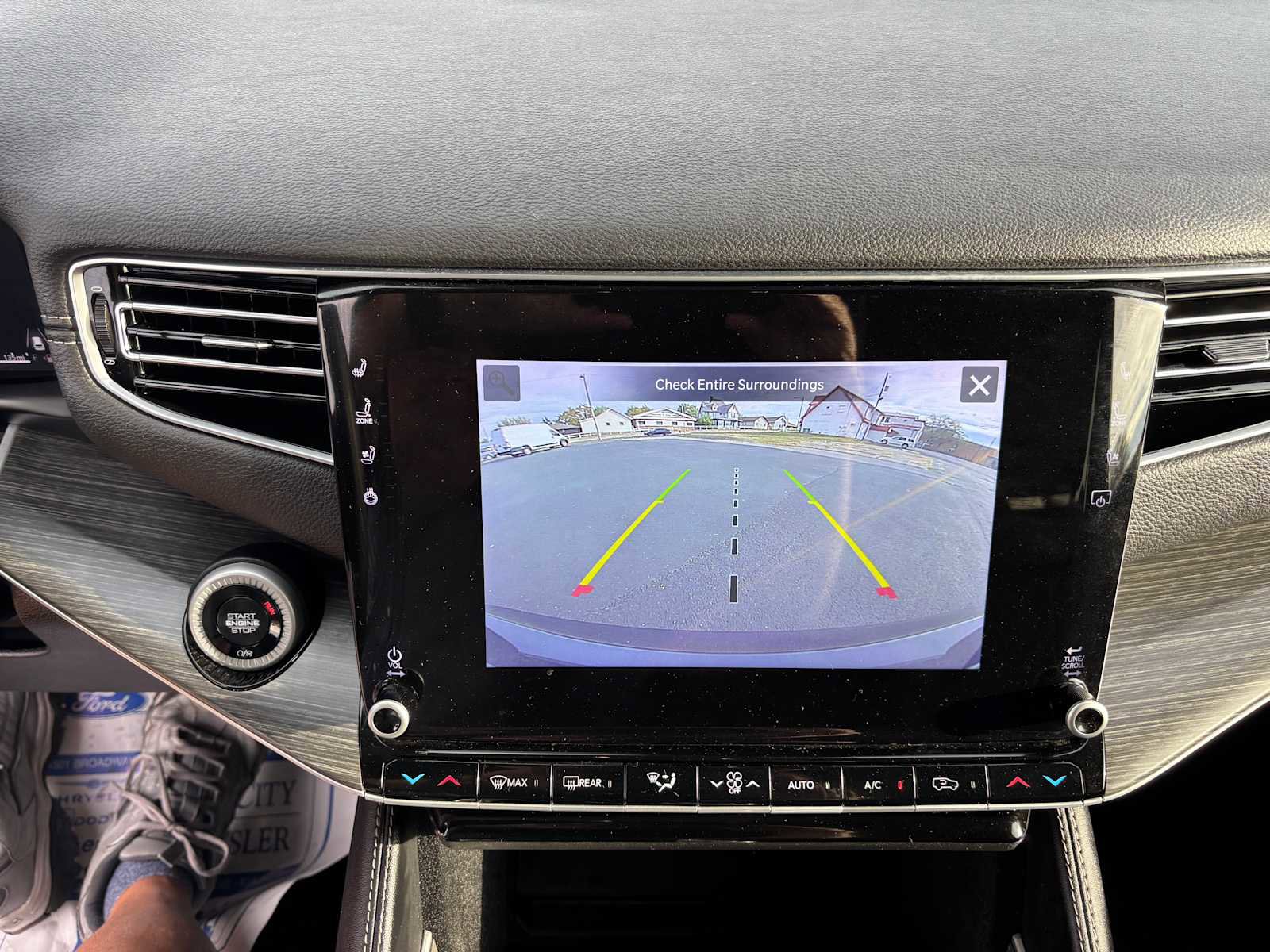 Certified 2024 Jeep Wagoneer L Series III w/ Flexible Seating Group image 47