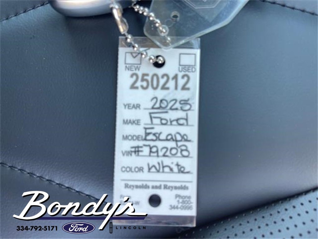 New 2025 Ford Escape SE w/ PHEV Premium Package image 15