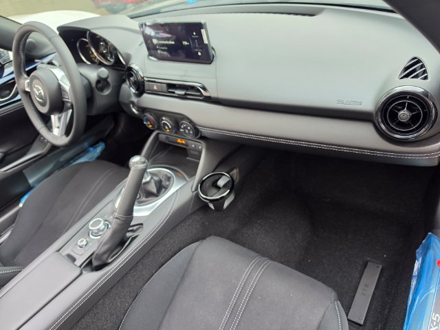 New 2026 MAZDA MX-5 Miata Club w/ Interior Package RWD image 14