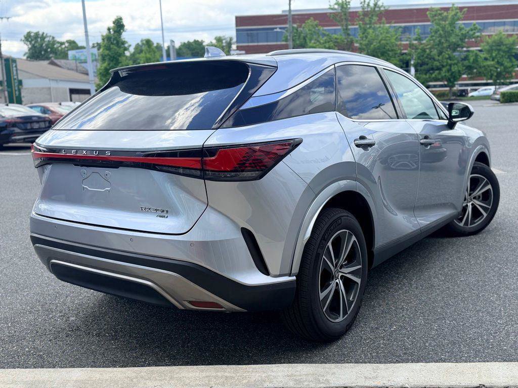 Used 2023 Lexus RX 350 Premium w/ Accessory Package (Z1) AWD/4WD image 4