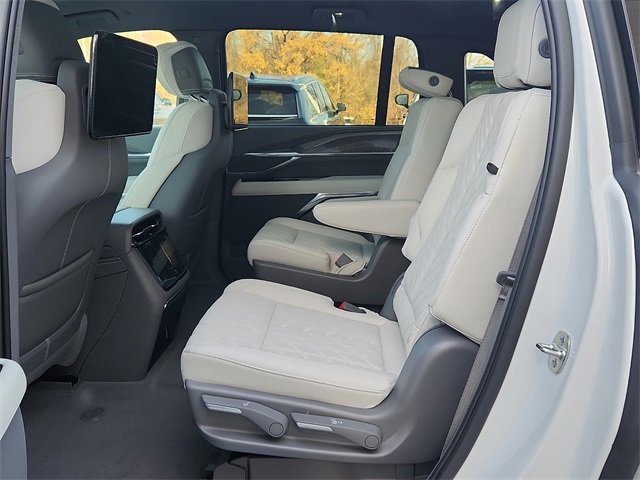 New 2025 Cadillac Escalade IQ Sport 1 w/ Smart Trailering package image 6