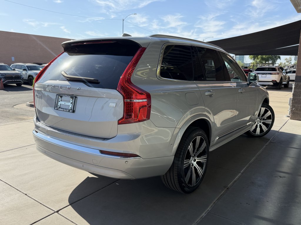 Used 2024 Volvo XC90 T8 Plus w/ Protection Package Premier AWD/4WD image 4