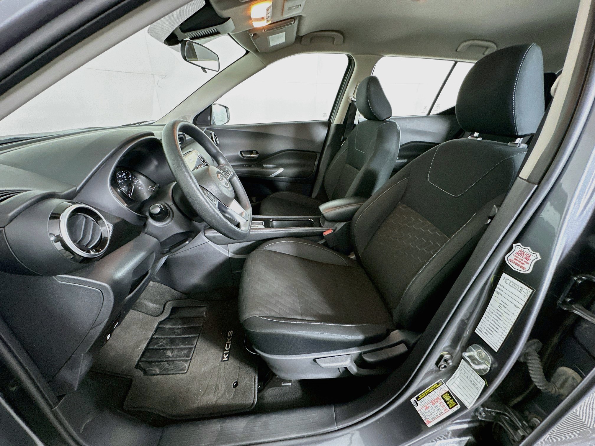 Used 2024 Nissan Kicks SV FWD image 13