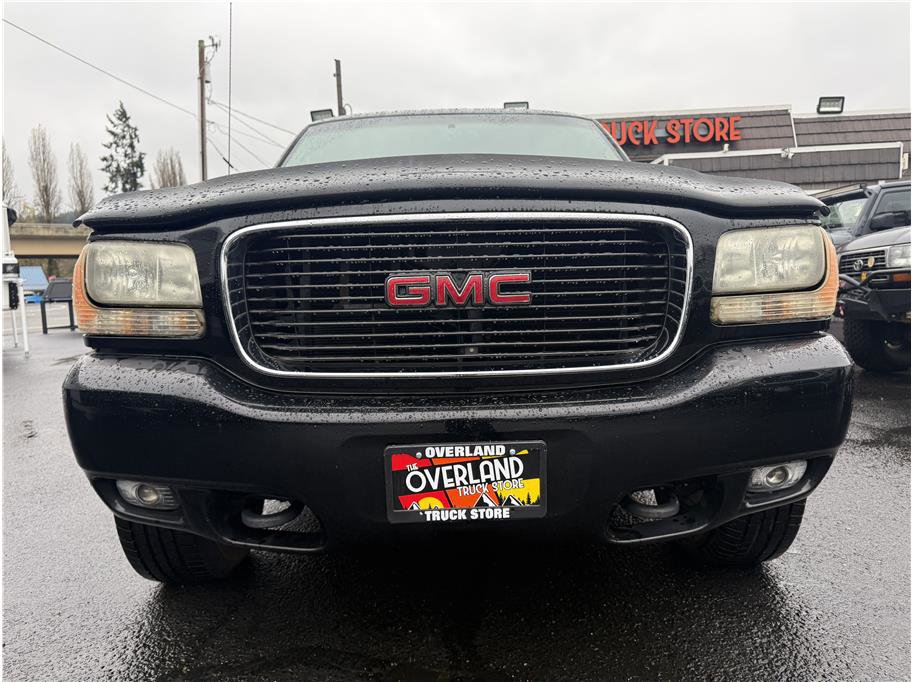 Used 1999 GMC Yukon Denali image 4