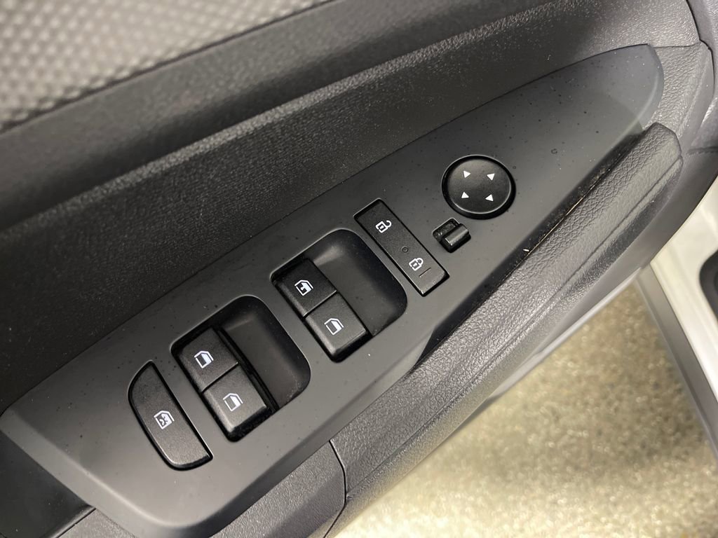 Used 2023 Kia Sportage LX AWD/4WD image 18