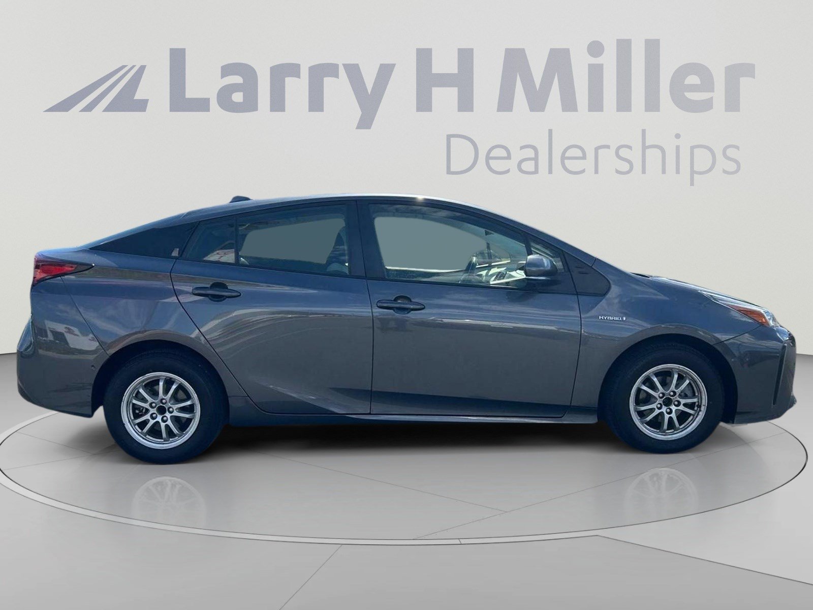 Used 2022 Toyota Prius LE FWD image 7