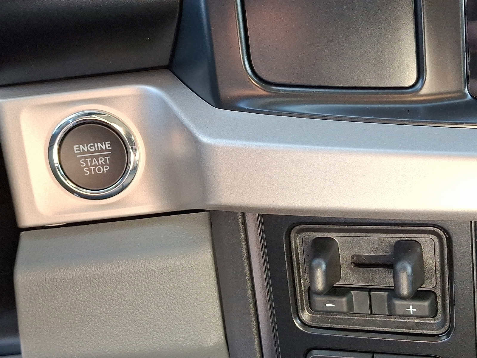 New 2026 Ford F250 XLT image 19