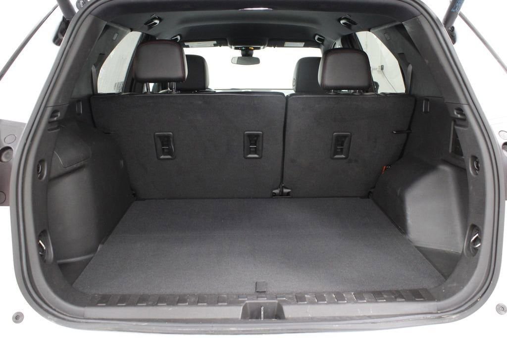 Used 2024 Chevrolet Equinox RS w/ RS Leather Package image 32