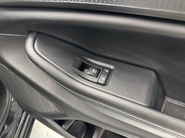 Used 2023 Jeep Grand Cherokee Altitude image 27