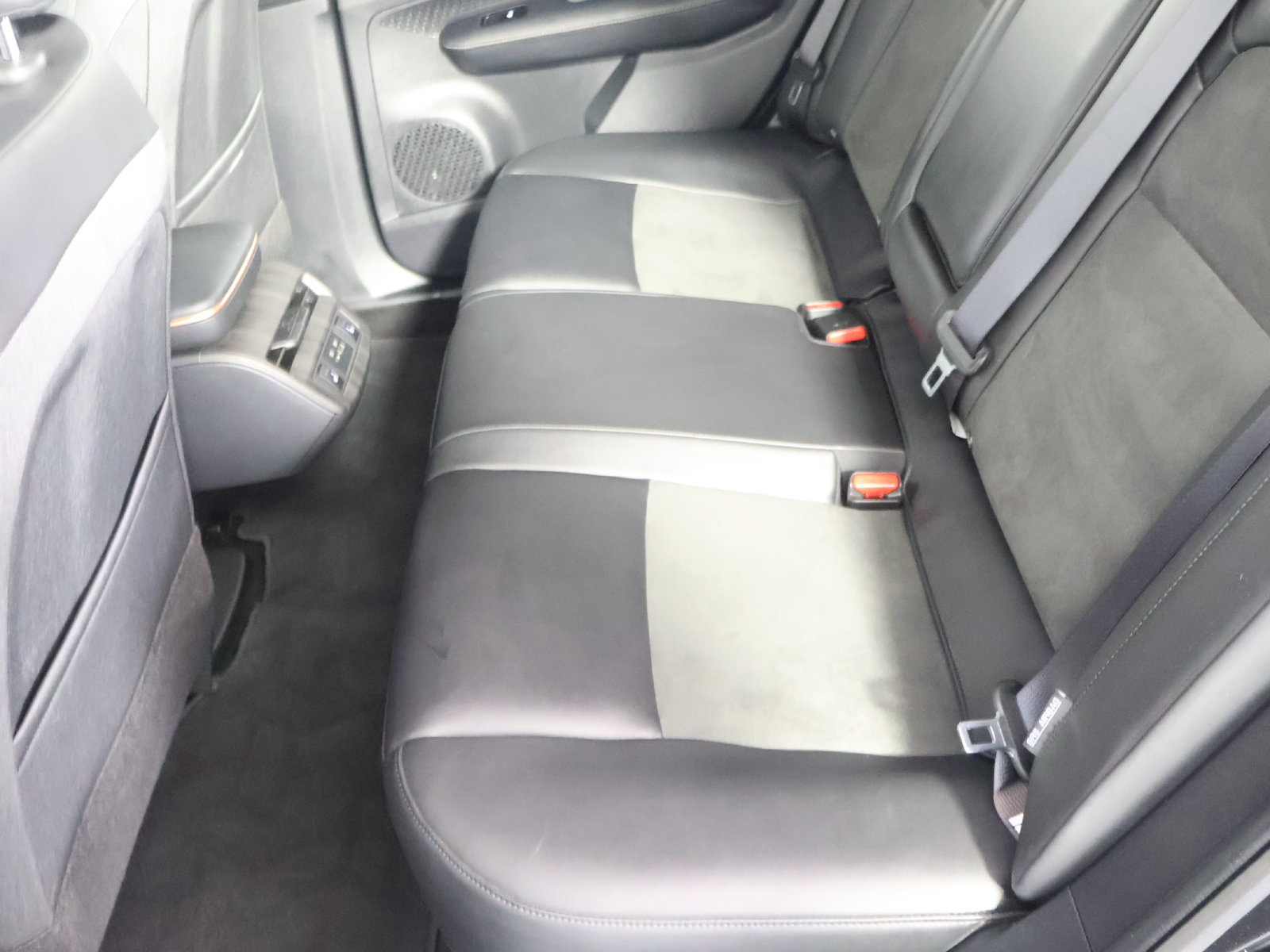 Used 2024 Nissan Ariya AWD image 41